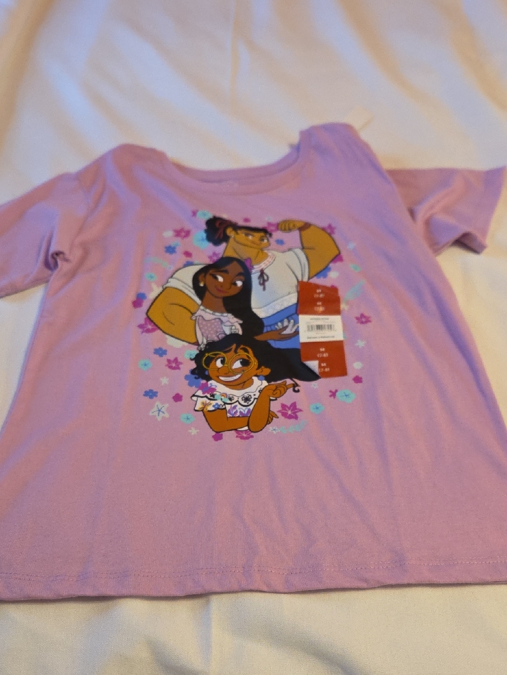 NEW Encanto Madrigal Sisters Tee 7/8